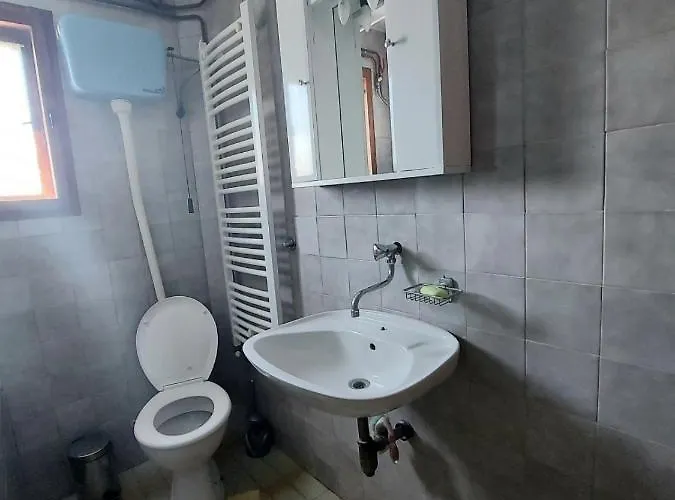 Domacinstvo Sindzirevic Hébergement de vacances